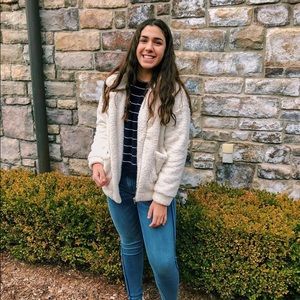 Meet your Posher, Olivia